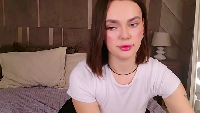LauraBrigs online show from January 18, 2025, 4:10 pm