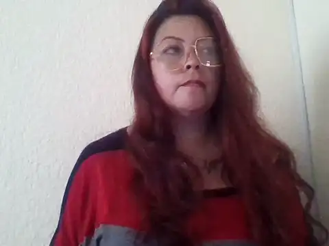 queencarlota82 online show from January 28, 2025, 7:32 pm