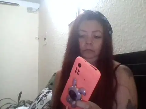queencarlota82 online show from March 16, 2025, 3:14 am
