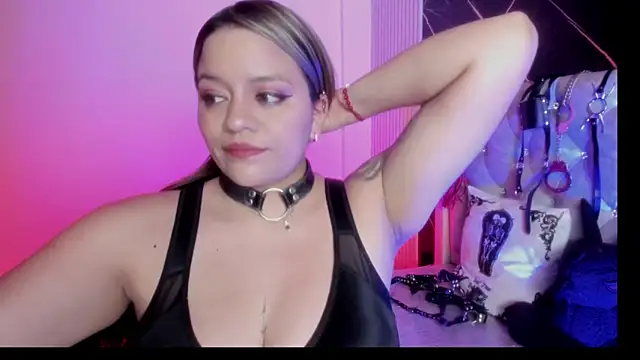 Snapshot of victoria__floyd chatting on September 10, 2025, 9:26 pm victoria floyd online show from September 10, 2025, 9:26 pm