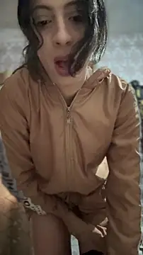 majdolin78 online show from February 14, 2026, 11:29 am