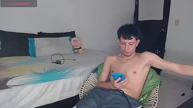 cute mathew online show from March 18, 2025, 12:49 am