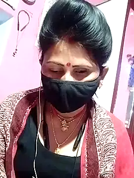 Snapshot of Bhavya_Bhan chatting on February 5, 2025, 4:36 pm Bhavya Bhan online show from February 5, 2025, 4:36 pm