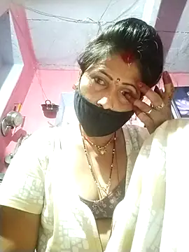 Snapshot of Bhavya_Bhan chatting on October 11, 2025, 12:32 am Bhavya Bhan online show from October 11, 2025, 12:32 am