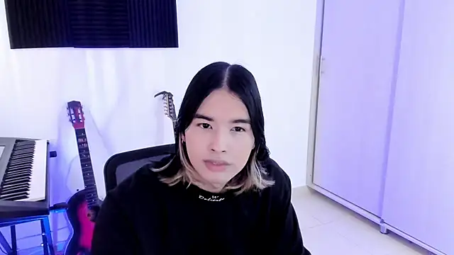 Snapshot of JordiWilld chatting on November 2, 2025, 3:58 pm JordiWilld online show from November 2, 2025, 3:58 pm