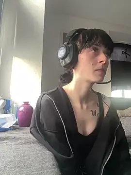 Ciara2004 online show from January 15, 2026, 2:21 pm