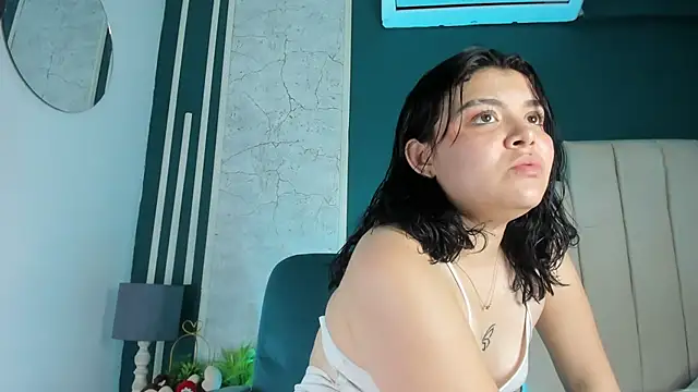 Zoe Cheshire online show from February 25, 2025, 3:42 am