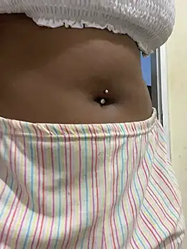 Spicey-CheekssX online show from January 28, 2025, 5:14 pm