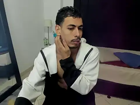 Snapshot of brad_usma chatting on February 11, 2025, 4:44 am brad usma online show from February 11, 2025, 4:44 am