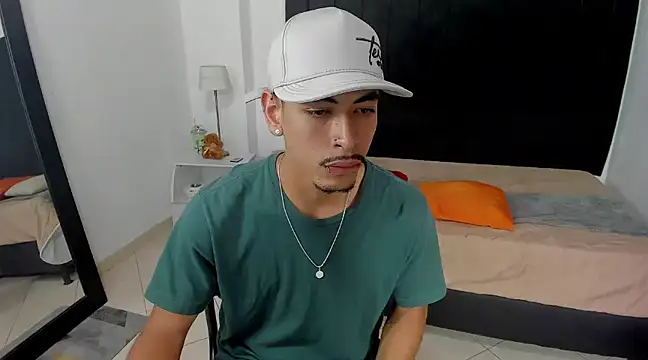 Snapshot of brad_usma chatting on March 22, 2025, 4:24 am brad usma online show from March 22, 2025, 4:24 am