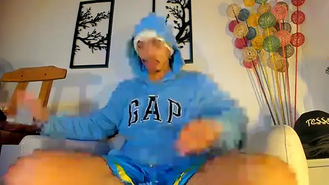 Snapshot of brad_usma chatting on October 4, 2025, 1:09 pm brad usma online show from October 4, 2025, 1:09 pm