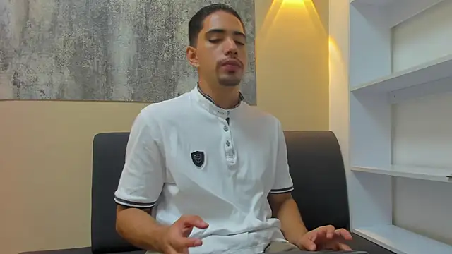 RYAN PATERSON online show from October 31, 2025, 12:50 pm