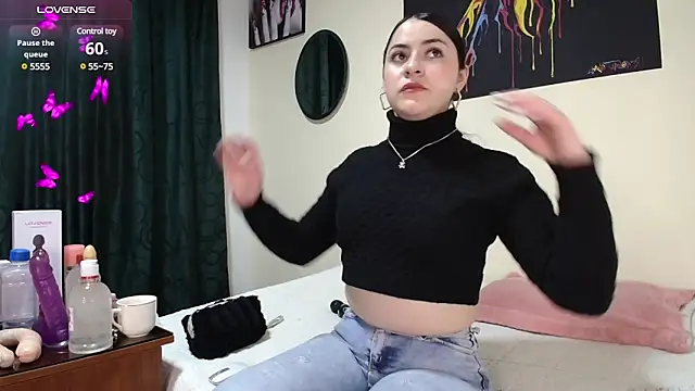 Emmie Hot online show from March 18, 2025, 12:03 pm