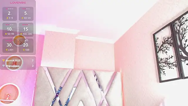 Sophia waalker  1 online show from January 27, 2025, 5:04 pm