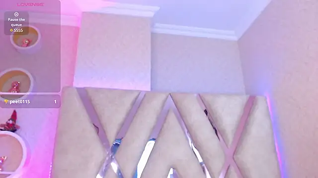 Sophia waalker  1 online show from February 12, 2025, 3:49 pm