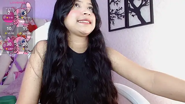 Sophia waalker  1 online show from February 28, 2025, 11:03 am