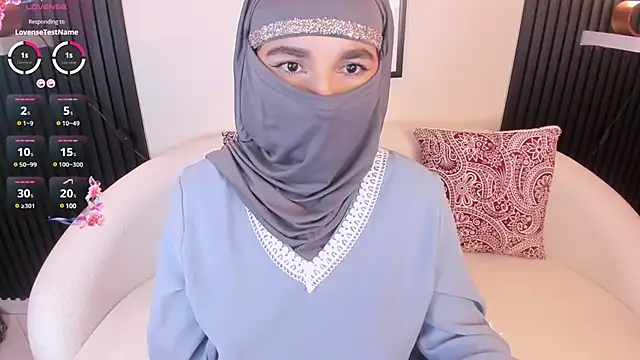 Snapshot of Ayha_khalaf chatting on March 7, 2025, 3:40 am Ayha khalaf online show from March 7, 2025, 3:40 am