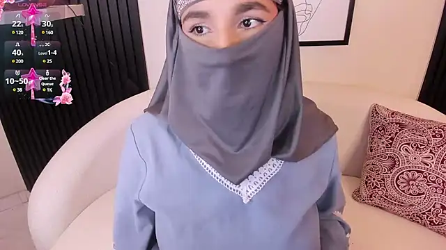 Snapshot of Ayha_khalaf chatting on March 11, 2025, 6:43 am Ayha khalaf online show from March 11, 2025, 6:43 am