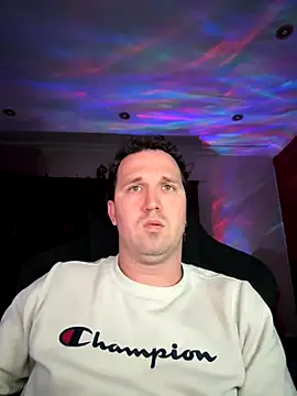 wilder6969xx online show from November 17, 2025, 8:14 pm