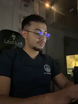 Snapshot of Thonny-becker chatting on February 27, 2026, 11:38 pm Thonny-becker online show from February 27, 2026, 11:38 pm