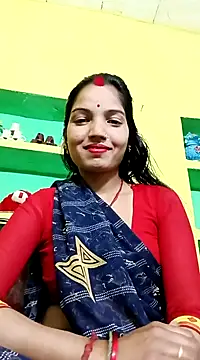 Snapshot of Bhuvi_Bedi chatting on February 19, 2025, 5:16 am Bhuvi Bedi online show from February 19, 2025, 5:16 am