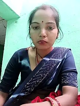 Snapshot of Bhuvi_Bedi chatting on March 10, 2025, 11:21 am Bhuvi Bedi online show from March 10, 2025, 11:21 am