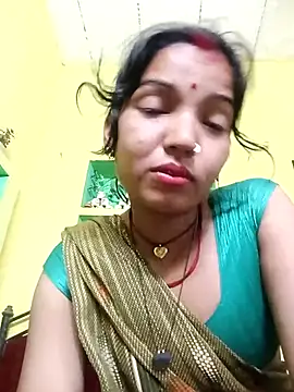 Snapshot of Bhuvi_Bedi chatting on March 12, 2025, 4:41 am Bhuvi Bedi online show from March 12, 2025, 4:41 am