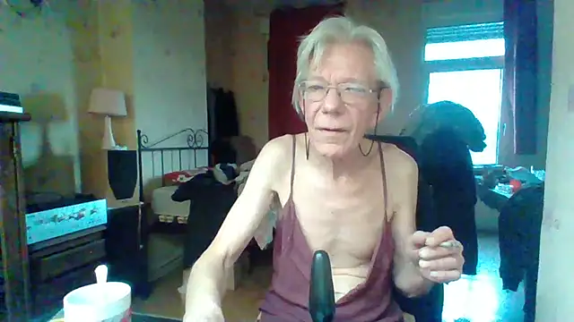 rosanetrav online show from March 9, 2026, 6:39 am