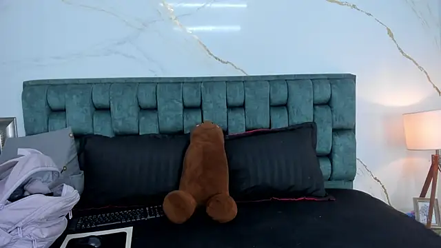 fierygroup online show from November 13, 2025, 11:58 pm