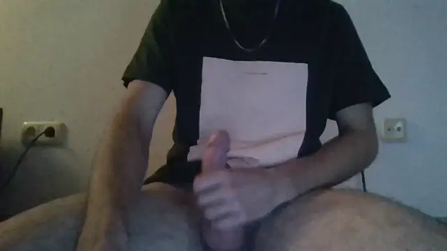 Snapshot of Daniel_667t chatting on October 13, 2025, 5:35 pm Daniel 667t online show from October 13, 2025, 5:35 pm