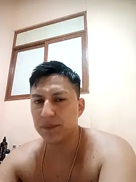 LuisMex1998 online show from May 6, 2026, 8:19 am