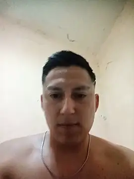 LuisMex1998 online show from May 27, 2026, 7:49 am