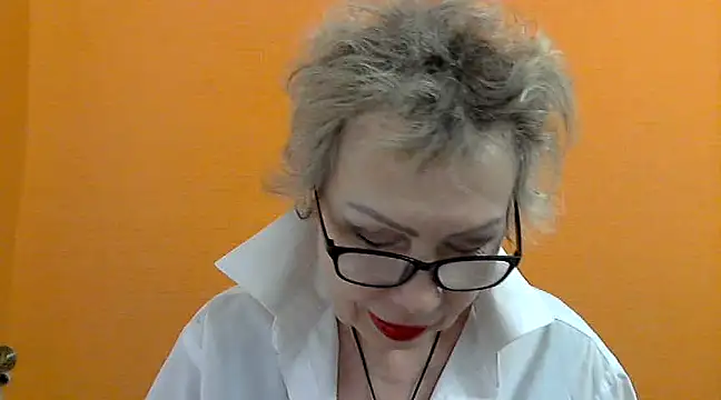 NessyJenixs online show from March 1, 2025, 7:15 pm