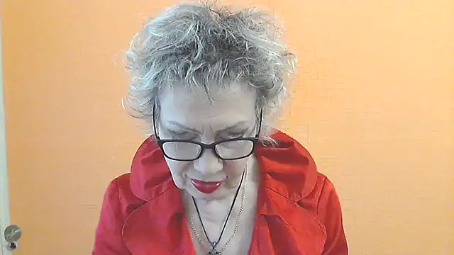 NessyJenixs online show from May 8, 2026, 1:38 pm