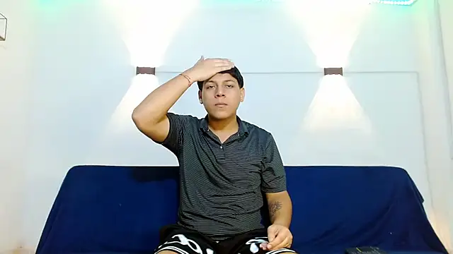 Tylerdrdn online show from December 13, 2025, 9:31 pm