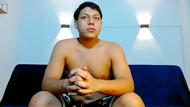 Tylerdrdn online show from December 19, 2025, 10:28 pm