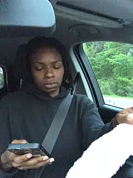 Snapshot of theprettysoles chatting on April 6, 2026, 11:49 pm theprettysoles online show from April 6, 2026, 11:49 pm