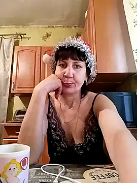 Laura Kiss online show from January 1, 2025, 9:49 am