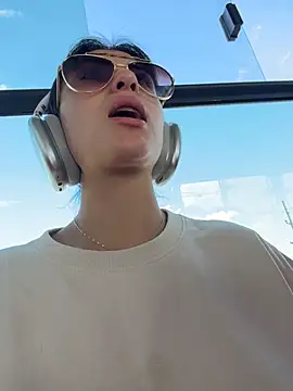 fiorella paris online show from February 25, 2026, 7:45 pm