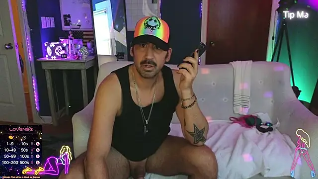 mistermikey24 online show from February 1, 2025, 10:02 pm