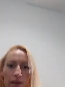 Snapshot of Malessia12 chatting on January 22, 2025, 4:13 am Malessia12 online show from January 22, 2025, 4:13 am