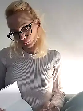 Snapshot of Malessia12 chatting on January 23, 2025, 3:05 am Malessia12 online show from January 23, 2025, 3:05 am