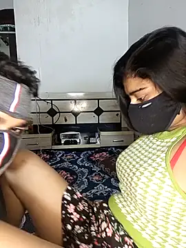 Love-N online show from December 18, 2025, 10:49 pm