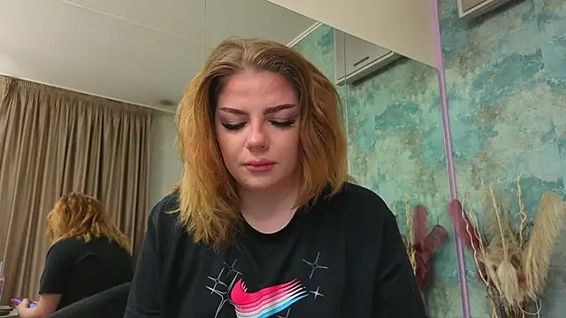 SophieRossy online show from September 11, 2025, 7:14 pm