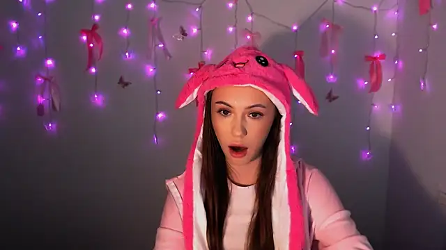 Nikonara Love online show from December 21, 2025, 1:29 pm