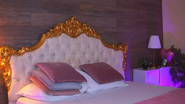 Juicy Jessye online show from June 12, 2026, 8:41 pm