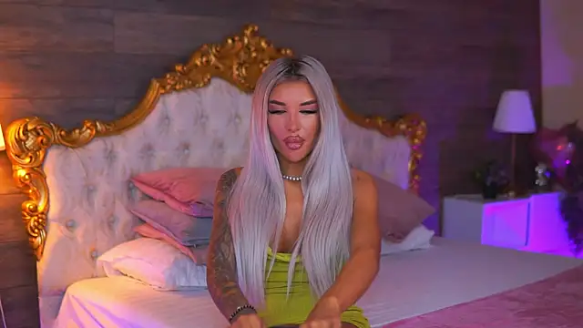 Juicy Jessye online show from June 25, 2026, 8:13 pm
