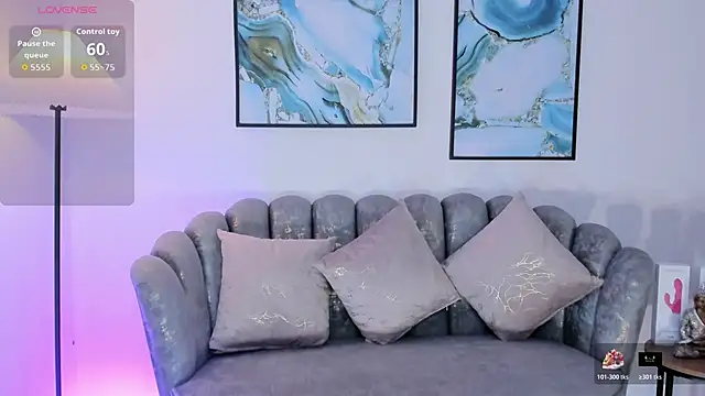 Snapshot of Layla_Breezee chatting on October 23, 2025, 12:15 pm Layla Breezee online show from October 23, 2025, 12:15 pm