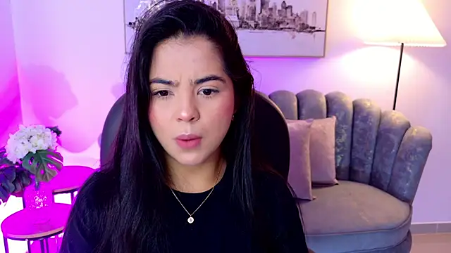 Layla Breezee online show from May 1, 2026, 11:59 am