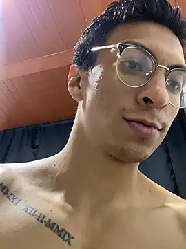 ApoloCruz online show from February 22, 2026, 2:13 am